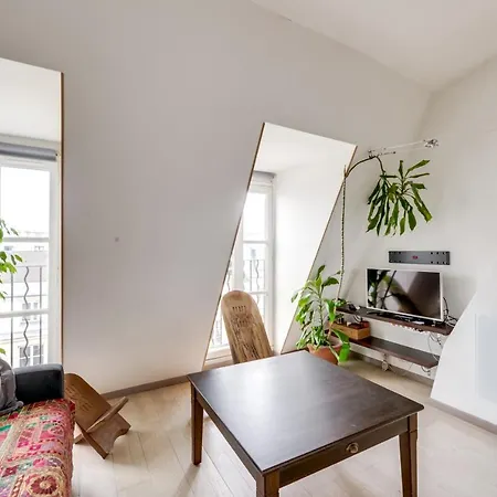 Apartment Chatelet, Rue De La Ferronnerie - Id 161 *